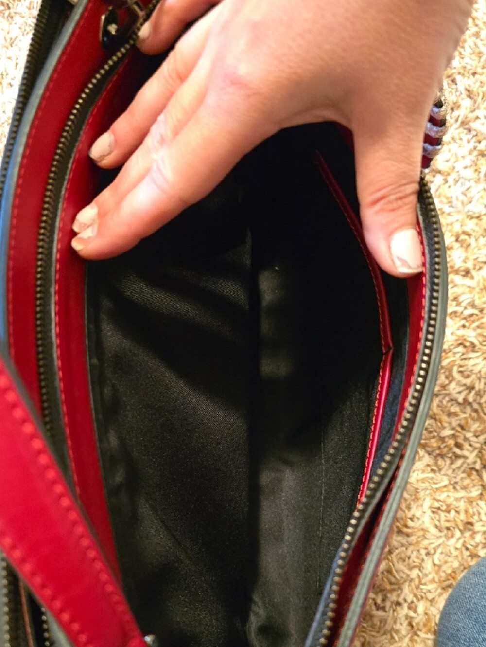 Vittoria Napoli Martine Bag – Cherry Red Leather (Excellent/Like-New Condition) - Picture 10 of 12